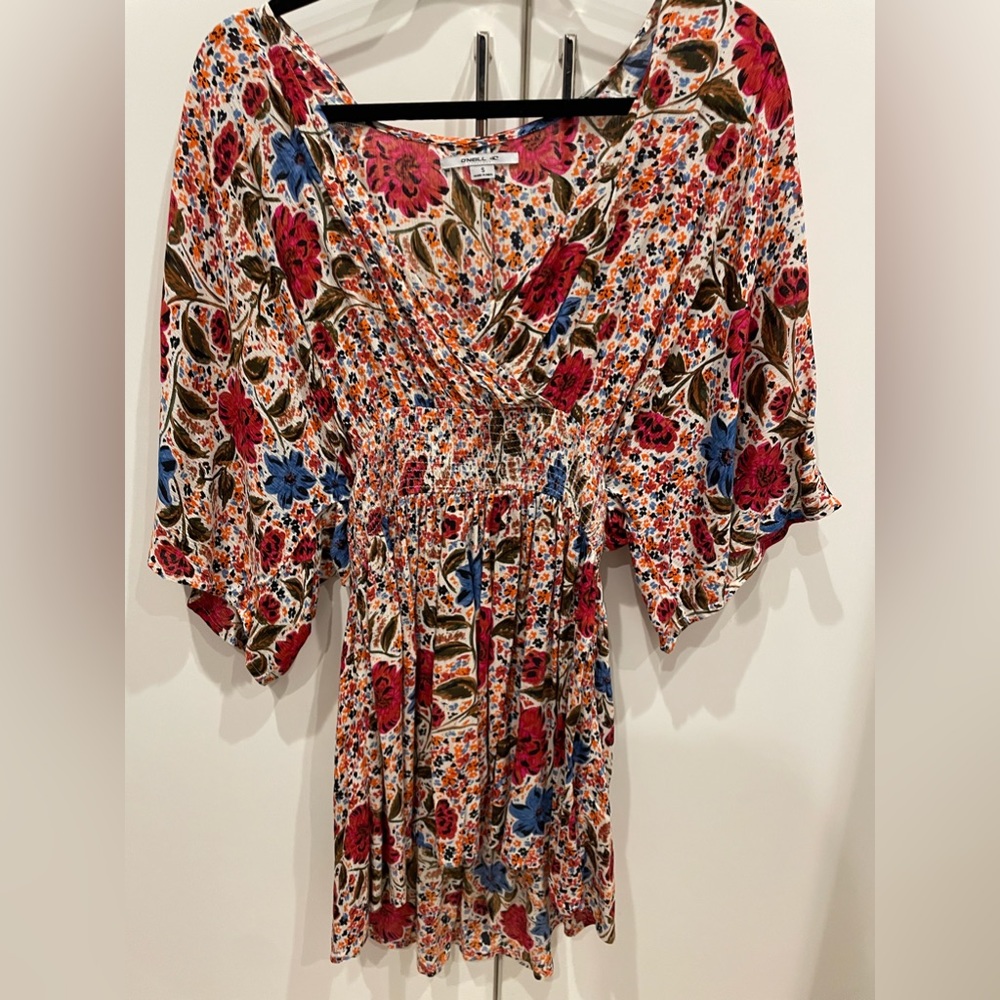 O’Neill flower cover-up/dress - Picture 2 of 3